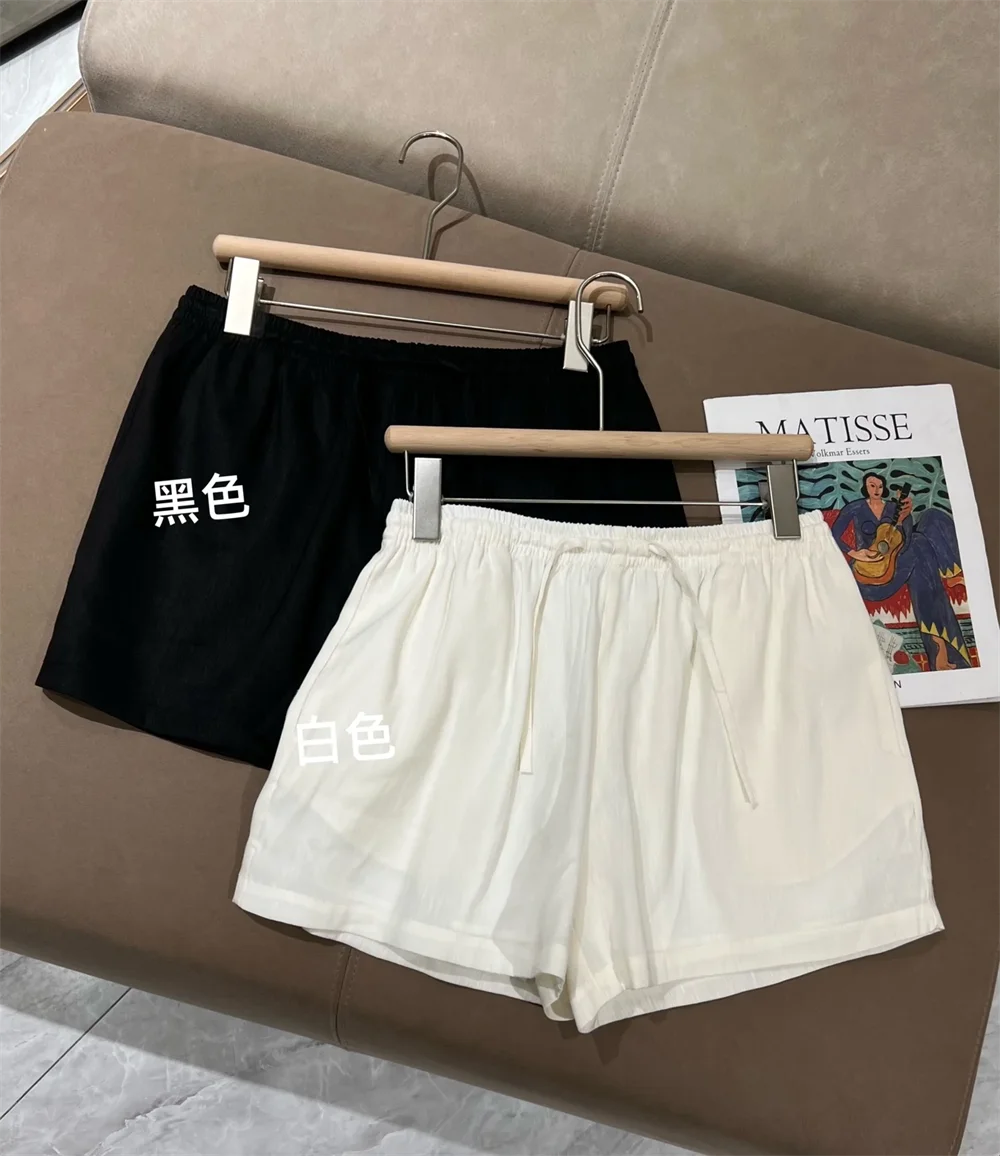 Women's Summer Fashion Simple Pants Elastic Waist Linen Shorts
Women's Summer Fashion Simple Pants Elastic Waist Linen Shorts