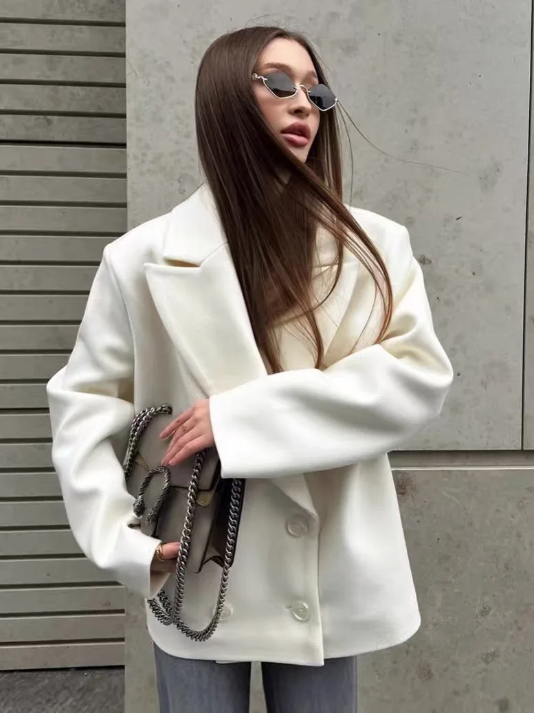 Faionable Loose Pure Color Double Collar Long Sve Woolen Jaet Coat Women's Autumn Winter Outerwear Double Breasted
Faionable Loose Pure Color Double Collar Long Sve Woolen Jaet Coat Women's Autumn Winter Outerwear Double Breasted