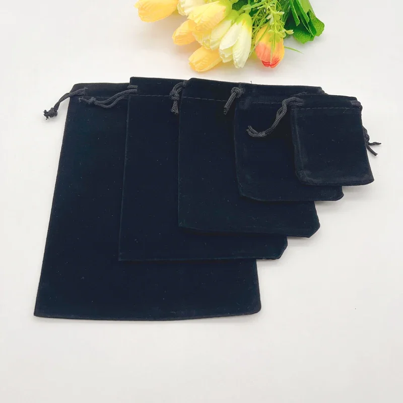 Black Velvet Drawstring Gift Bag, Packaging, Wedding Sachet, Jewelry Packing, Storage Bag, Christmas, 50Pcs
Black Velvet Drawstring Gift Bag, Packaging, Wedding Sachet, Jewelry Packing, Storage Bag, Christmas, 50Pcs