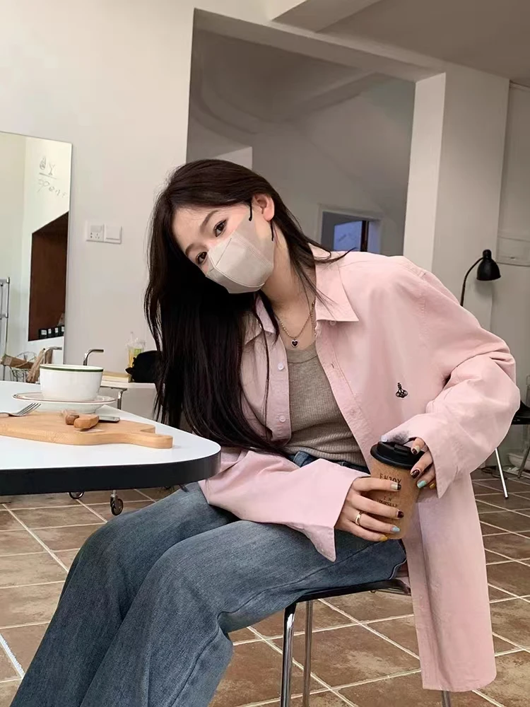 Spring 2023 Women's Loose Long Sve irt Embroidery Design Korean Sle Casual Top Faionable Pure Color Collar Butt...
Spring 2023 Women's Loose Long Sve irt Embroidery Design Korean Sle Casual Top Faionable Pure Color Collar Butt...