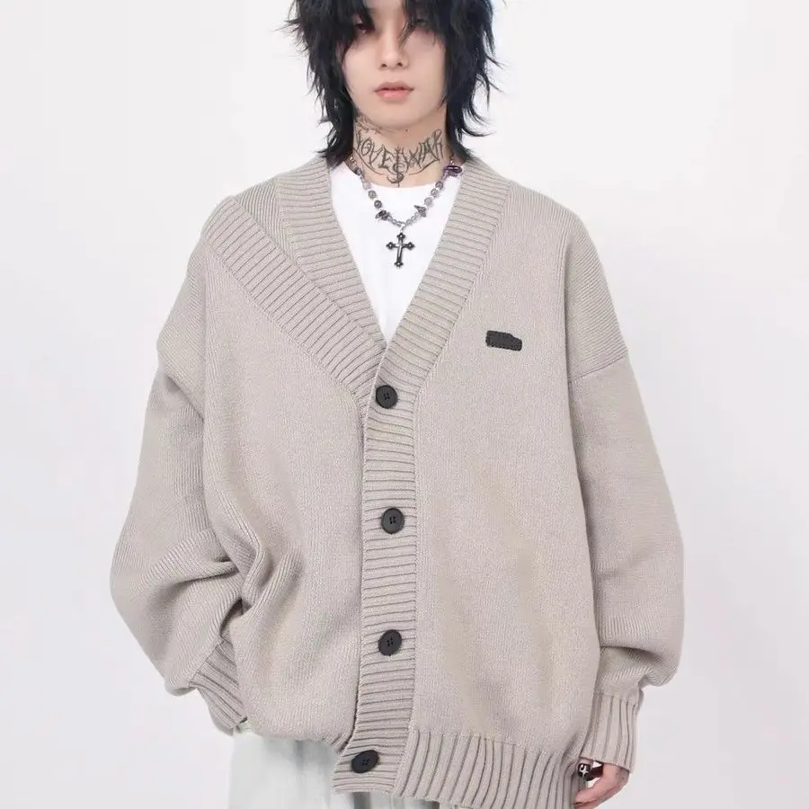 Loose Fit V-Ne Button-Up Knitwear American Retro Design Men's Sweater Spring Autumn Casual Long Sve Pure Color Knitted Coat
Loose Fit V-Ne Button-Up Knitwear American Retro Design Men's Sweater Spring Autumn Casual Long Sve Pure Color Knitted Coat