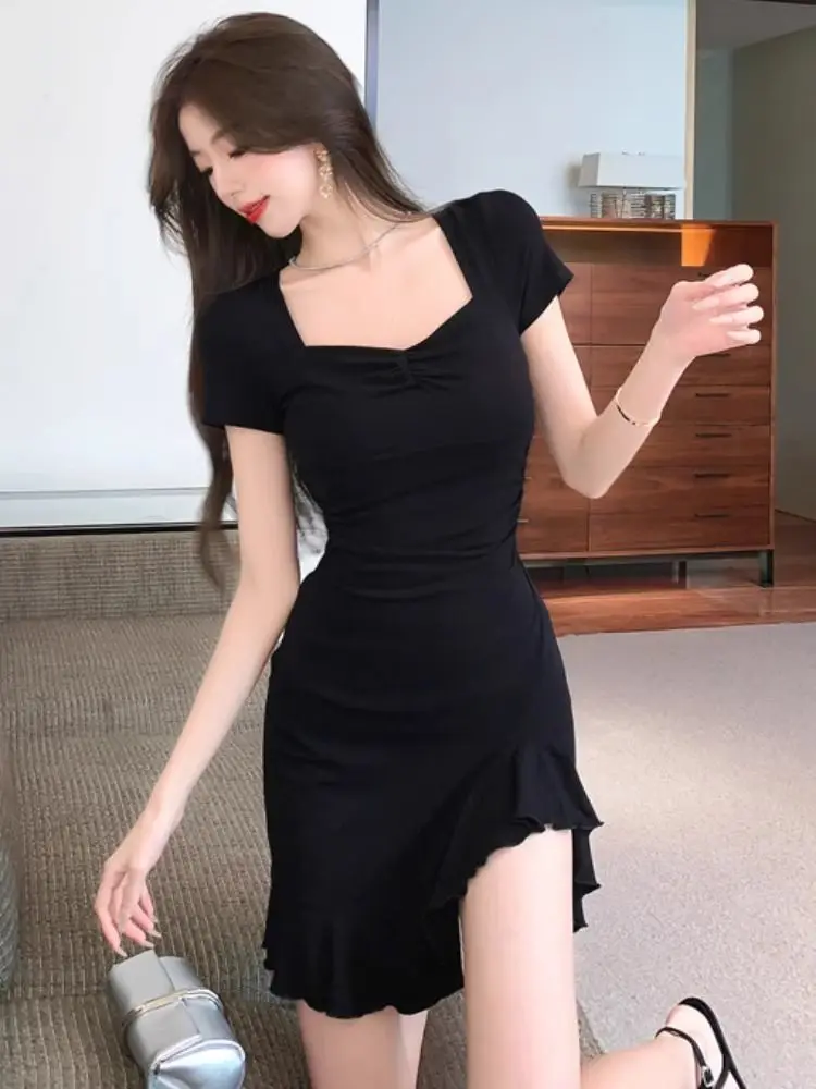 Fashionable and Irregular 2025 New Fish Tail Slim French Square Neck Temperament Sexy Dress
Fashionable and Irregular 2025 New Fish Tail Slim French Square Neck Temperament Sexy Dress