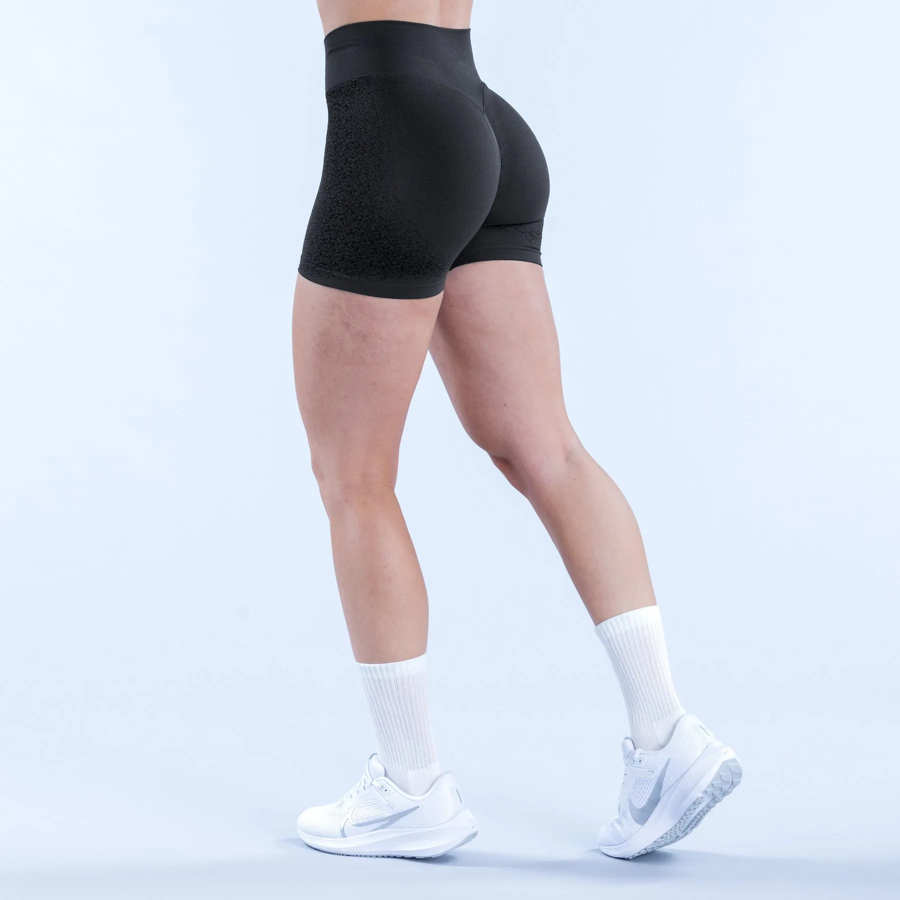 1 piece of seamless stretch yoga and fitness pants with peach buttocks for women's running and exercise 3 minutes pants
1 piece of seamless stretch yoga and fitness pants with peach buttocks for women's running and exercise 3 minutes pants