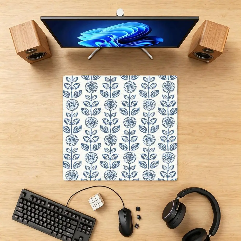 Pastoral Floral Desk Mat with Stitched Edges Watercolor Flower & Leaf Gaming Mouse Pad Non-Slip Computer Table Pad Mousepad
Pastoral Floral Desk Mat with Stitched Edges Watercolor Flower & Leaf Gaming Mouse Pad Non-Slip Computer Table Pad Mousepad
