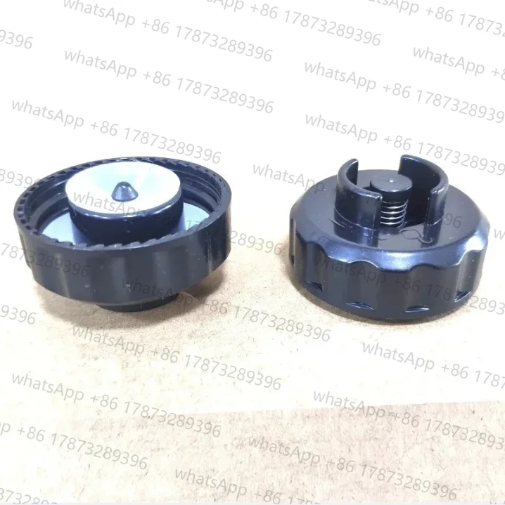 1Pcs Garment Steamer Water Tank Bottle Cap for YGJ351 20R1 YG-ZD1 Valve Accessories
1Pcs Garment Steamer Water Tank Bottle Cap for YGJ351 20R1 YG-ZD1 Valve Accessories
