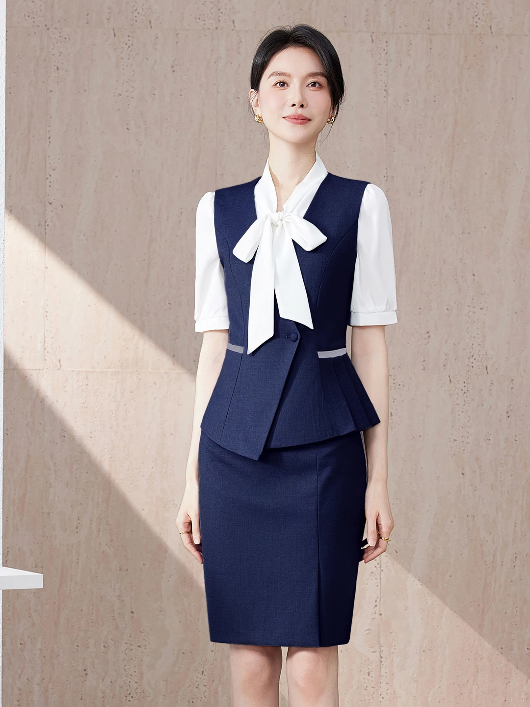 Front Desk Receptionist Women's Vest Set Professional Uniform Suit Beauty Salon Consultant Property Hotel Uniform
Front Desk Receptionist Women's Vest Set Professional Uniform Suit Beauty Salon Consultant Property Hotel Uniform