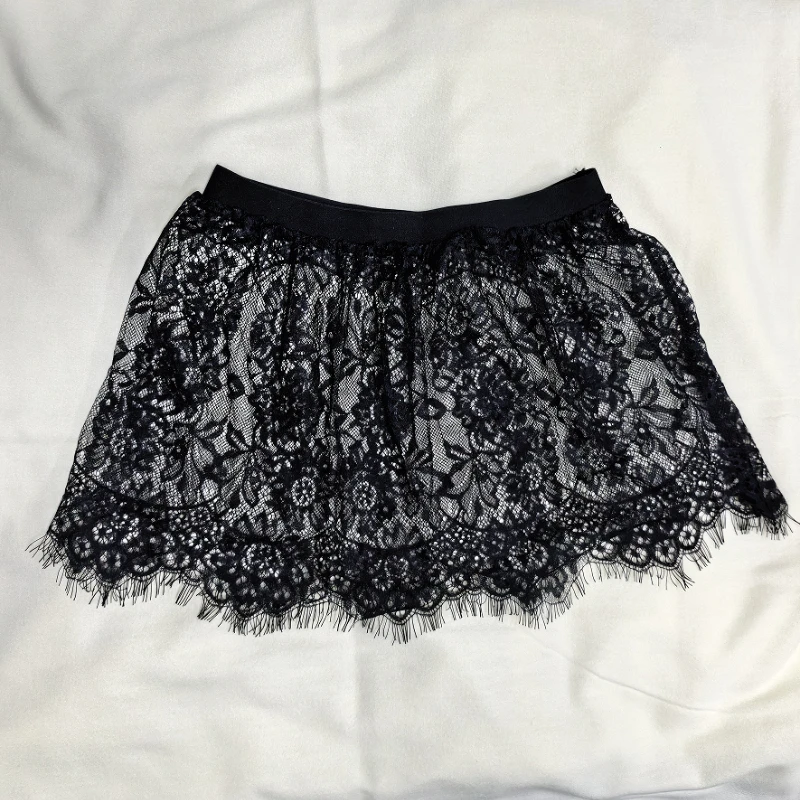2026 New Sexy Perspective Lace Mesh Skirt Summer Women's Backing Petticoat Black and White
2026 New Sexy Perspective Lace Mesh Skirt Summer Women's Backing Petticoat Black and White