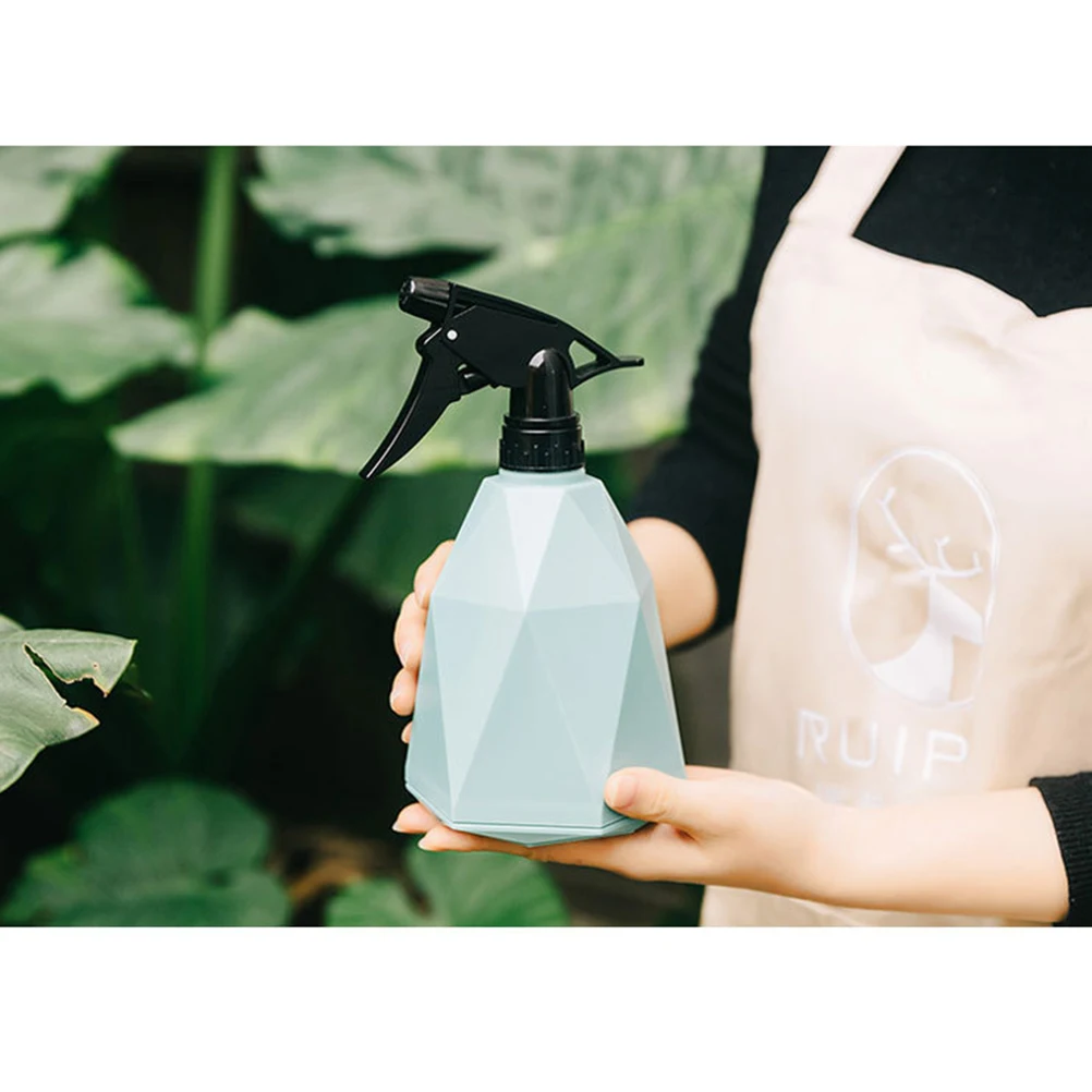 2 Pcs Large Capacity Watering Can H Pressure Sprayer for Plants Plastic Flower Gardening Tool Geometric Design Home Office Use
2 Pcs Large Capacity Watering Can H Pressure Sprayer for Plants Plastic Flower Gardening Tool Geometric Design Home Office Use
