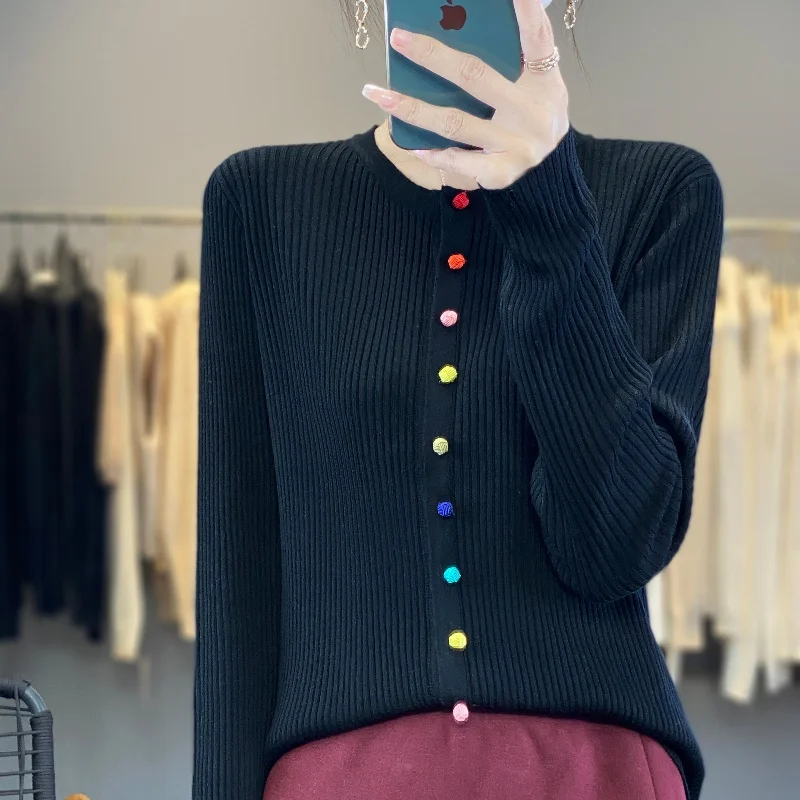 Knitted Cardigan Women's Wool Sweater Color Button vVersatile Round Neck 2025 New Fashionable Long Sleeved Sweater Jacket Top
Knitted Cardigan Women's Wool Sweater Color Button vVersatile Round Neck 2025 New Fashionable Long Sleeved Sweater Jacket Top