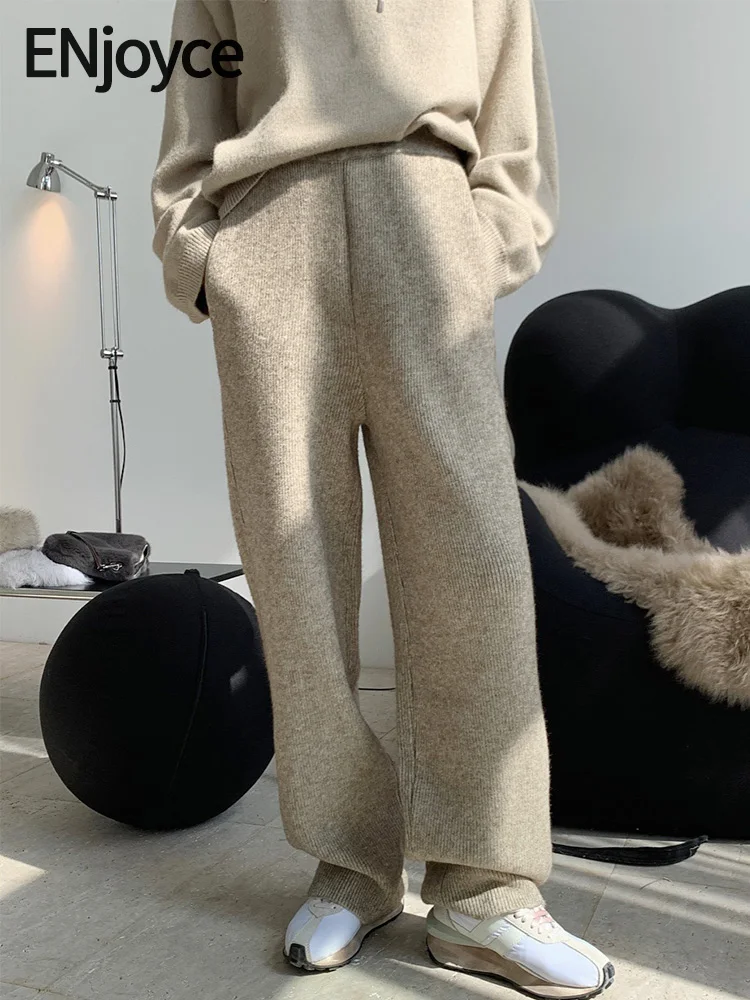 Winter Women Vintage Wool Cashmere Knitted Straight Pants Korean Fashion High Waist Wide Leg Trousers Thickened Warm Knitwear
Winter Women Vintage Wool Cashmere Knitted Straight Pants Korean Fashion High Waist Wide Leg Trousers Thickened Warm Knitwear