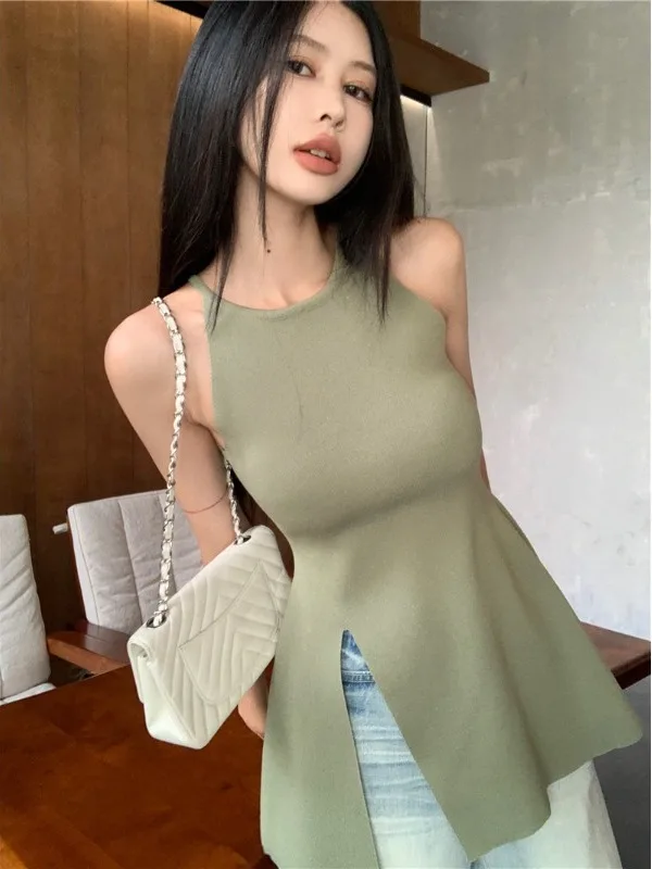 Slim Fit Split Design Style Women's Tank Top Summer 2026 Unique Exquisite Knitted Vest Casual round Neck Sleeveless
Slim Fit Split Design Style Women's Tank Top Summer 2026 Unique Exquisite Knitted Vest Casual round Neck Sleeveless