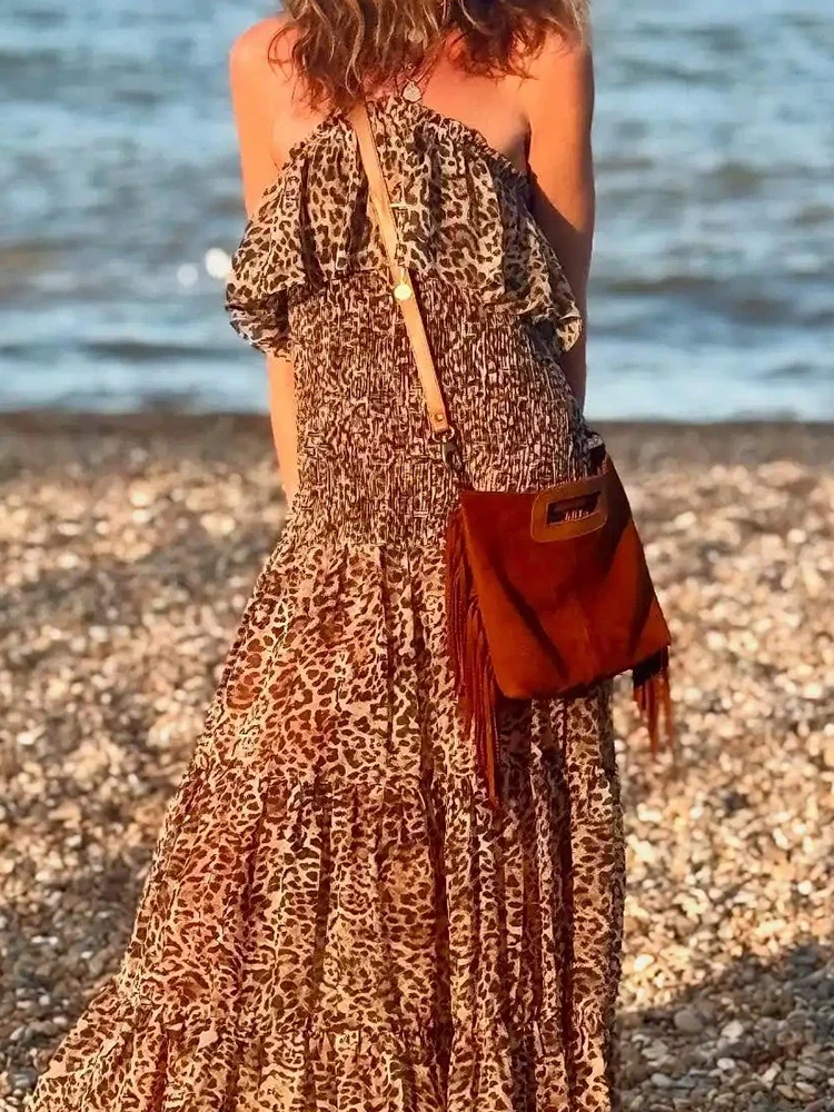 Summer Leopard Print Swing Holiday Dress Casual Hollow Off Shoulder Ruffle Pleated Dresses Women's Halter High Waist Robe Dress
Summer Leopard Print Swing Holiday Dress Casual Hollow Off Shoulder Ruffle Pleated Dresses Women's Halter High Waist Robe Dress
