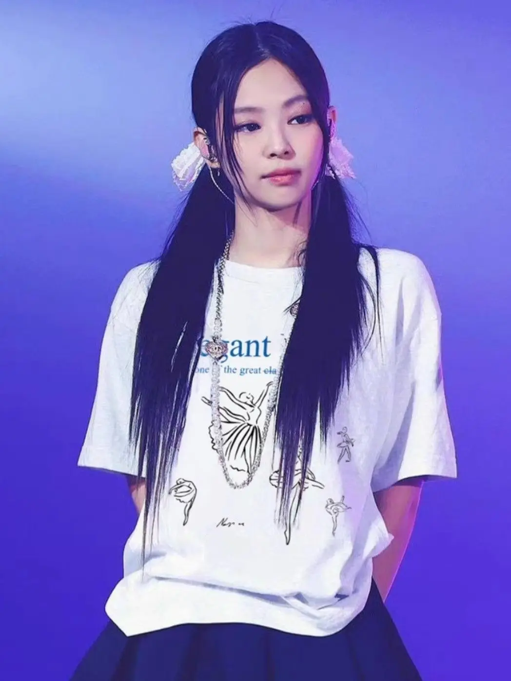 Футболка Jennie Same, летняя футболка, футболки с короткими рукавами, Kpop, модная одежда для фанатов Дженни, топ с буквенным принтом, женская одежда
Футболка Jennie Same, летняя футболка, футболки с короткими рукавами, Kpop, модная одежда для фанатов Дженни, топ с буквенным принтом, женская одежда