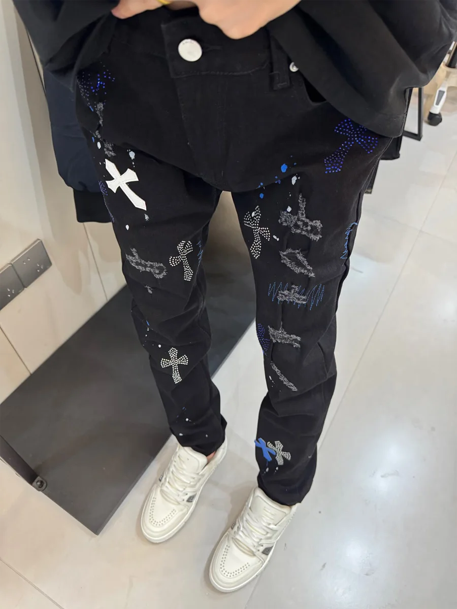 Мужские джинсы American High Street Cross: свободные, прямые, повседневные, с легким клешем, с эффектом алмазной огранки, модные, трендовые
Мужские джинсы American High Street Cross: свободные, прямые, повседневные, с легким клешем, с эффектом алмазной огранки, модные, трендовые