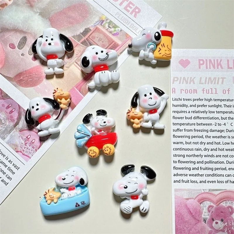 Cartoon animation Snoopy puppy resin accessories diy material hairpin mobile phone pendant homemade jewelry shoe buckle patch
Cartoon animation Snoopy puppy resin accessories diy material hairpin mobile phone pendant homemade jewelry shoe buckle patch