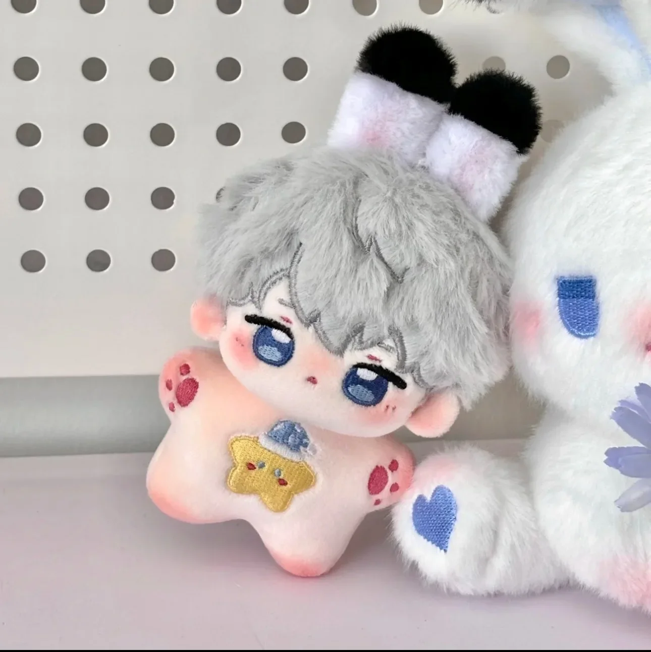Stuffed 10cm Love and Deepspace Zayne Rafayel Xavier Sylus Caleb Plush Cotton Doll Toy Cosplay Cartoon Pendant Kid Ald Gifts
Stuffed 10cm Love and Deepspace Zayne Rafayel Xavier Sylus Caleb Plush Cotton Doll Toy Cosplay Cartoon Pendant Kid Ald Gifts