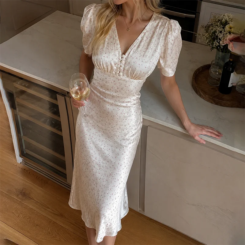 TARUXY Stylish Printed Maxi Dress Women Elegant Slim V-Neck Short-Sleeve Evening Dress Summer New Casual Commuter Female Dress
TARUXY Stylish Printed Maxi Dress Women Elegant Slim V-Neck Short-Sleeve Evening Dress Summer New Casual Commuter Female Dress