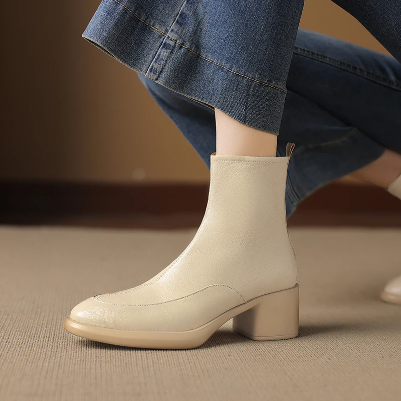 2026 new autumn winter women ankle boots natural leather 22-24.5cm sheepskin upper round toe side zip thick heel short boots
2026 new autumn winter women ankle boots natural leather 22-24.5cm sheepskin upper round toe side zip thick heel short boots