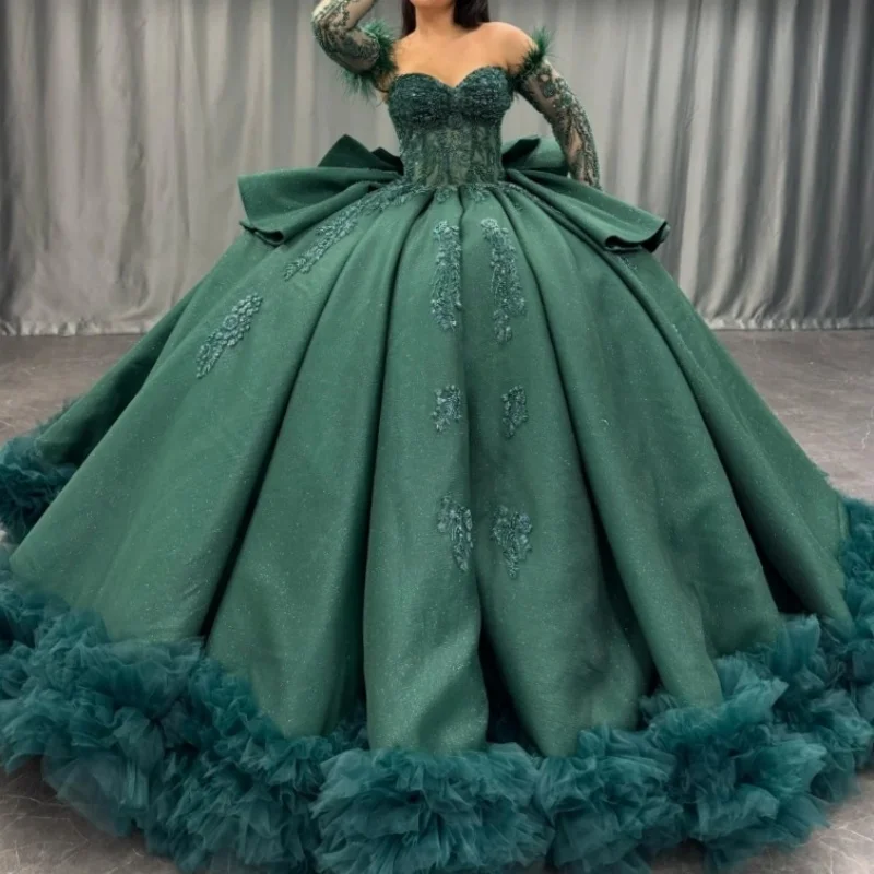 Черновато-зеленое блестящее платье принцессы Quinceanera с открытыми плечами и бусинами, аппликация, кружевной бант, многоуровневое тюлевое платье Sweet 16, бальное платье
Черновато-зеленое блестящее платье принцессы Quinceanera с открытыми плечами и бусинами, аппликация, кружевной бант, многоуровневое тюлевое платье Sweet 16, бальное платье