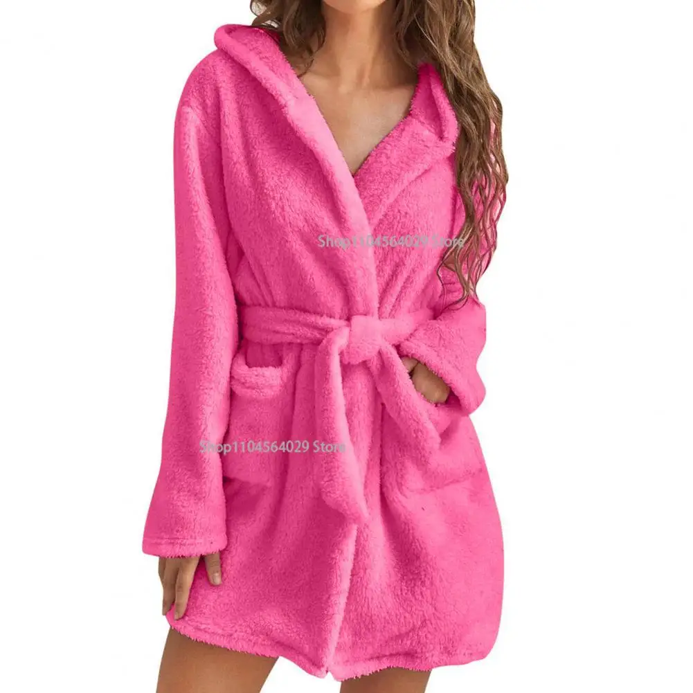 Women's Bathrobe Hooded Plush Short Robe With Belt And Pocket Long Sleeved Fluffy Nightgown Cute Lady Winter Warm Nightgown
Women's Bathrobe Hooded Plush Short Robe With Belt And Pocket Long Sleeved Fluffy Nightgown Cute Lady Winter Warm Nightgown