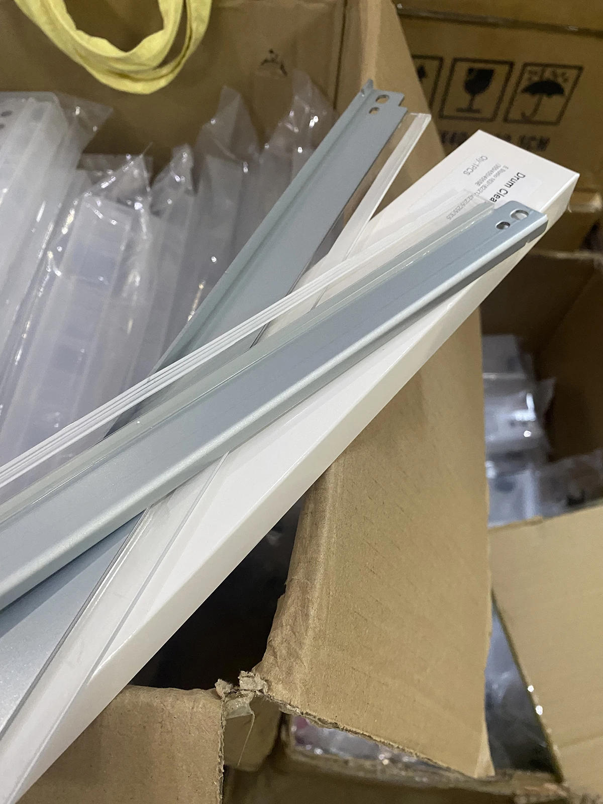 5 шт. лезвия для чистки барабана Toshiba 163 165 166 167 203 203L 205 206 207 255 256 257 280 282 283 181 237 307 3508A 357 457 507
5 шт. лезвия для чистки барабана Toshiba 163 165 166 167 203 203L 205 206 207 255 256 257 280 282 283 181 237 307 3508A 357 457 507