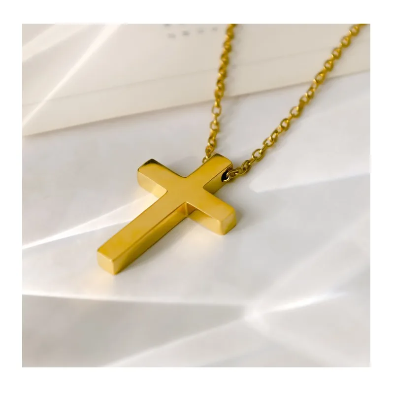 Jewelry Retro Stainless Steel Cross Necklace Women's Niche High-end Sense Does Not Fade Collarbone Chain
Jewelry Retro Stainless Steel Cross Necklace Women's Niche High-end Sense Does Not Fade Collarbone Chain