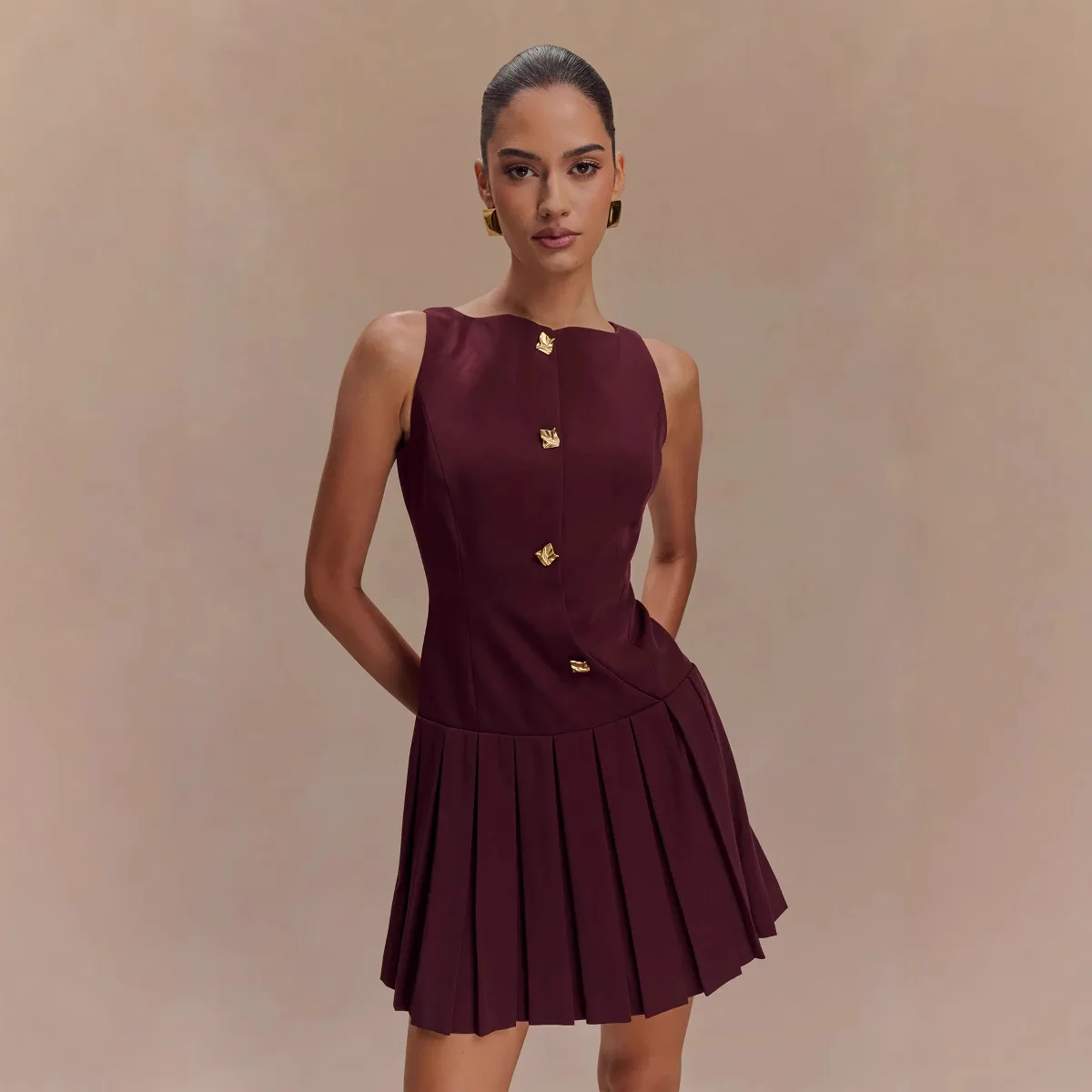 New women's fashion button temperament elegant zipper sleeveless pleated dress
New women's fashion button temperament elegant zipper sleeveless pleated dress