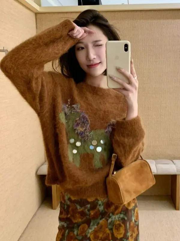 Зимний шикарный корейский вязаный свитер с вышивкой, коричневый, мягкий, свободный топ для женщин, тематика Cisas, на каждый день, с длинными рукавами, коллекция 2025 года
Зимний шикарный корейский вязаный свитер с вышивкой, коричневый, мягкий, свободный топ для женщин, тематика Cisas, на каждый день, с длинными рукавами, коллекция 2025 года