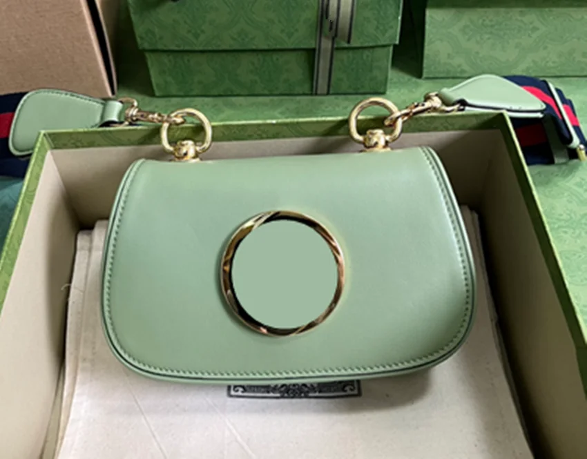 2025 новая женская сумка из натуральной кожи, известный дизайнерский бренд, роскошная сумка bolsa feminina, модная сумка, классическая женская сумка на плечо 
2025 новая женская сумка из натуральной кожи, известный дизайнерский бренд, роскошная сумка bolsa feminina, модная сумка, классическая женская сумка на плечо