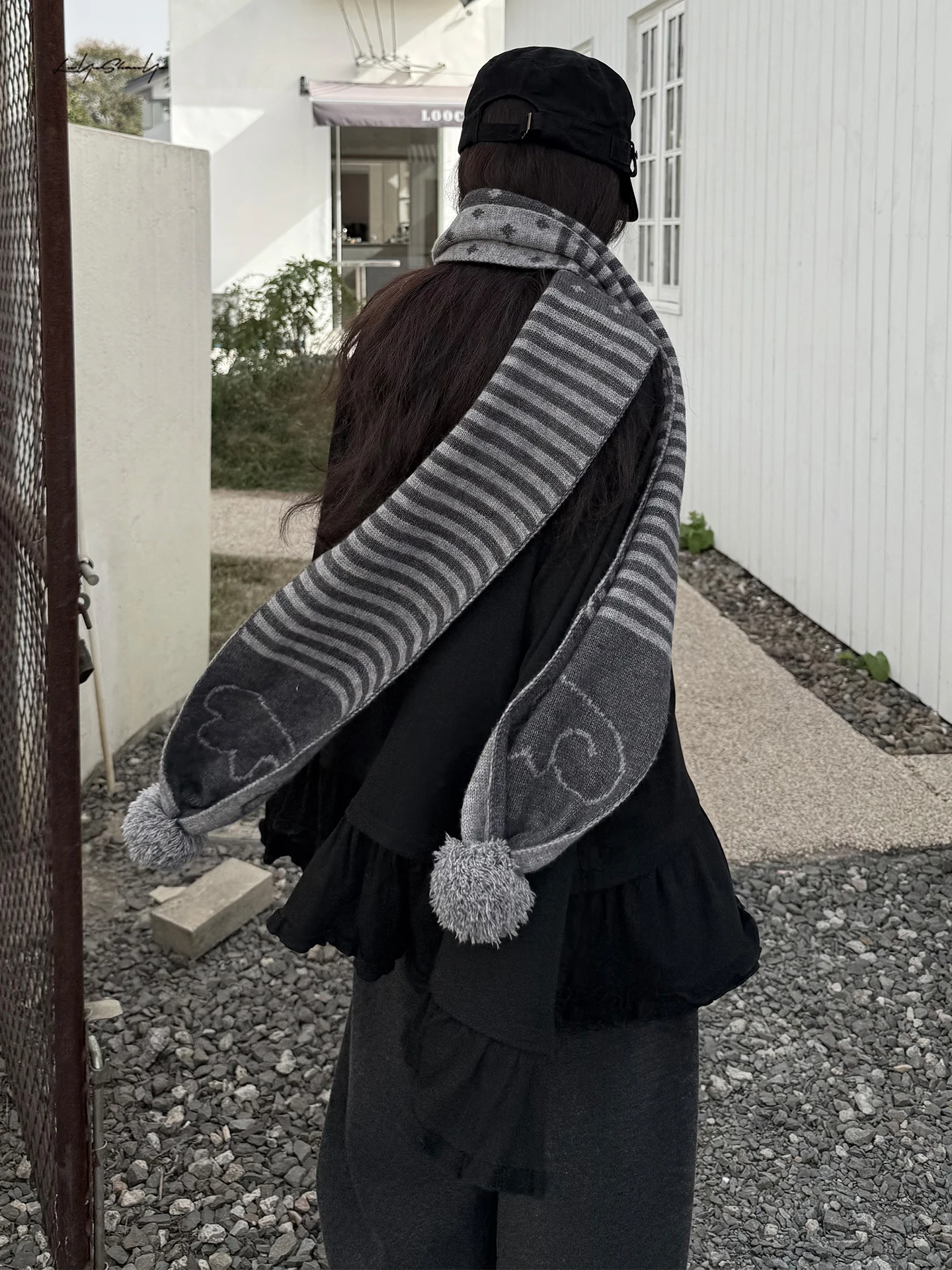 Warm Woolen Scarf for Women Stripe Polka Dot Pattern Korean Style Winter Fashion Accessory Youth Suitable Long Rectangle Shape
Warm Woolen Scarf for Women Stripe Polka Dot Pattern Korean Style Winter Fashion Accessory Youth Suitable Long Rectangle Shape