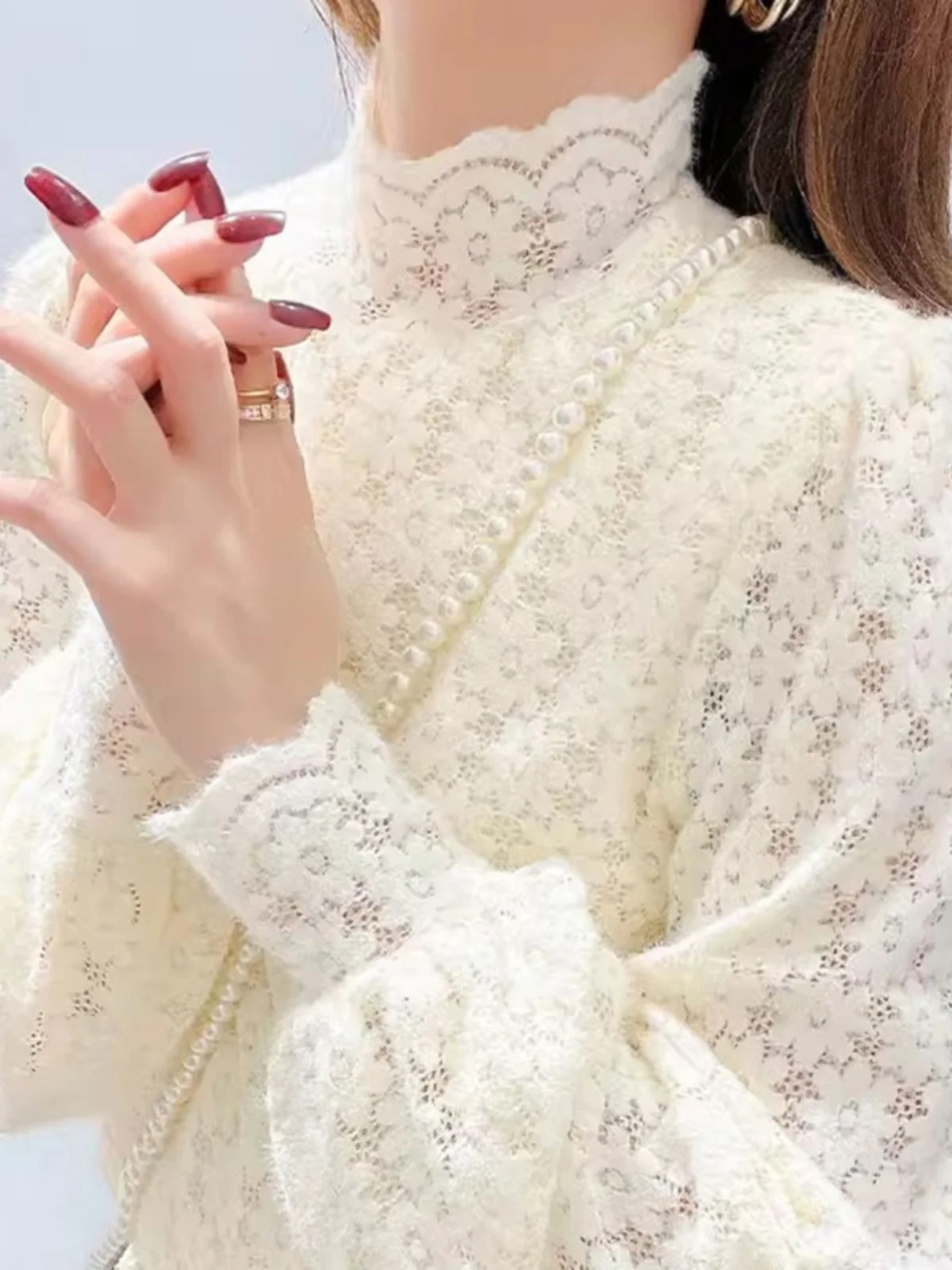 Fleece Lined Thickened Half High Collar Lace Base Shirt Women's Spring Autumn Winter High End Feel Outerwear Shirt
Fleece Lined Thickened Half High Collar Lace Base Shirt Women's Spring Autumn Winter High End Feel Outerwear Shirt