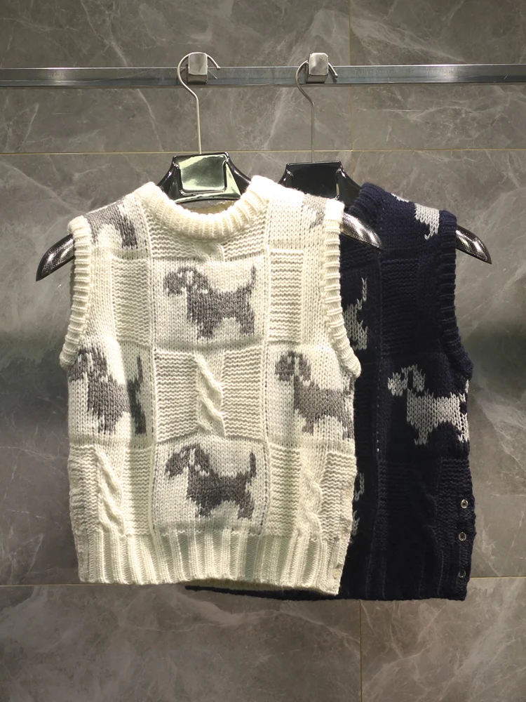 Женский вязаный жилет из премиальной шерсти с узором в виде собак, осенне-зимняя новинка, крупная вязка, прямой крой
Женский вязаный жилет из премиальной шерсти с узором в виде собак, осенне-зимняя новинка, крупная вязка, прямой крой