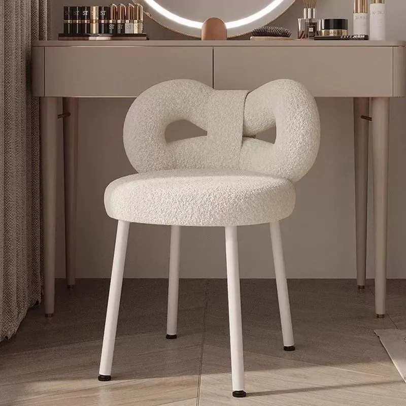 !@Minimalist Beige Modern Living Room Chairs Lamb Fleece Dressing Chair Butterfly Chair for Home Use Bedroom
!@Minimalist Beige Modern Living Room Chairs Lamb Fleece Dressing Chair Butterfly Chair for Home Use Bedroom