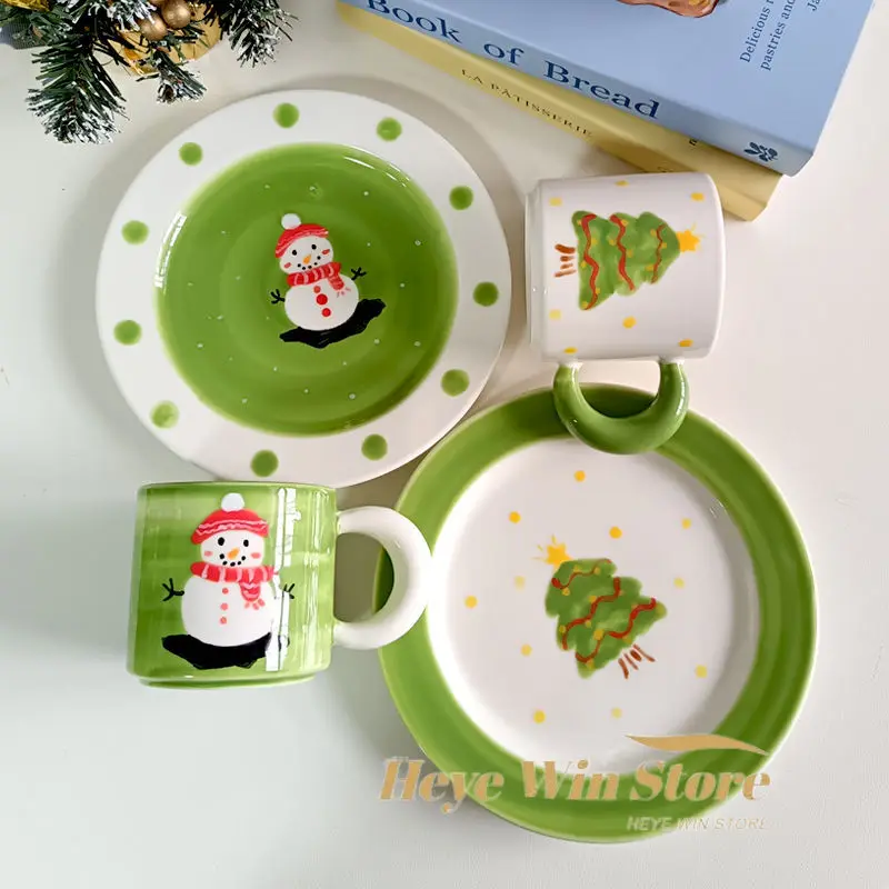 Green High-value Hand-painted Christmas Tree Ceramic Mug Cute Snowman Christmas Breakfast Plate Couple Coffee Cup Holiday Gift
Green High-value Hand-painted Christmas Tree Ceramic Mug Cute Snowman Christmas Breakfast Plate Couple Coffee Cup Holiday Gift