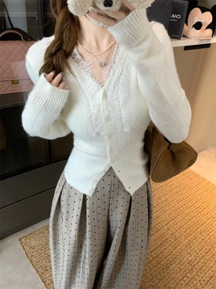 Girls Style Lace Trim V-Neck Knitted Open Cardigan Women's Slim Fit Long Sleeve Top Autumn Winter Soft Cozy Knitwear
Girls Style Lace Trim V-Neck Knitted Open Cardigan Women's Slim Fit Long Sleeve Top Autumn Winter Soft Cozy Knitwear