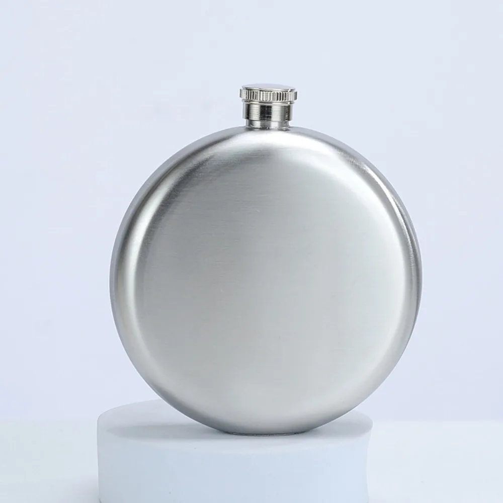 New Miniature Outdoor Hip Flask Portable Vodka Drinking Flasks Heart Shaped Stainless Steel Wine Pot
New Miniature Outdoor Hip Flask Portable Vodka Drinking Flasks Heart Shaped Stainless Steel Wine Pot