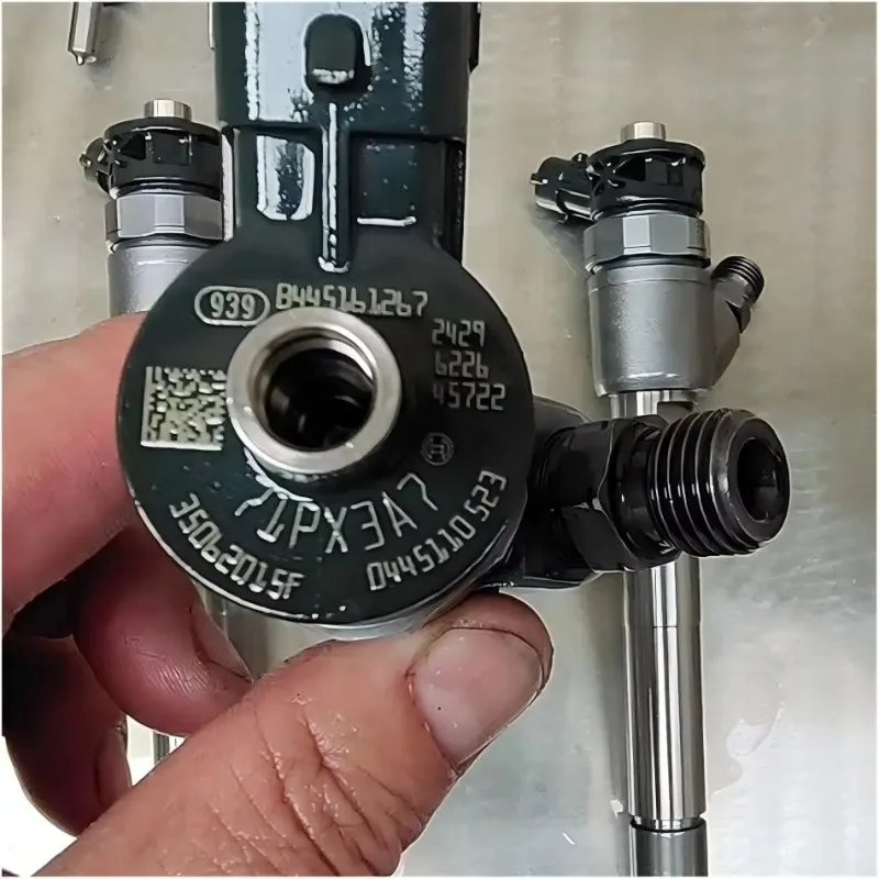 High-Quality New Diesel Fuel System Injector 0445110523 0445110522 for Common Rail Engines OEM Replacement Durable Performance
High-Quality New Diesel Fuel System Injector 0445110523 0445110522 for Common Rail Engines OEM Replacement Durable Performance