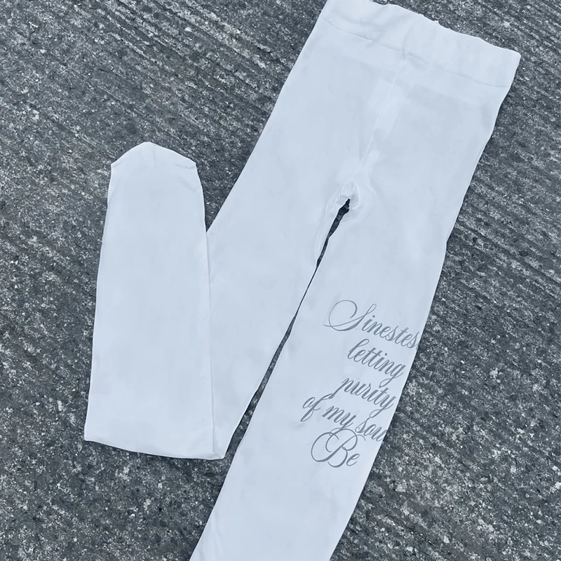 White graffiti pantyhose doll retro English 2000s Emo girl fetish Harajuku knee high socks Y2K cosplay cute socks Kawaii
White graffiti pantyhose doll retro English 2000s Emo girl fetish Harajuku knee high socks Y2K cosplay cute socks Kawaii