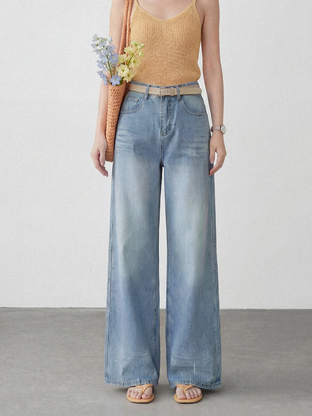 Blue Straight Leg Loose Fit Jeans Women's Summer Fashionable Personality Wide Leg Pants Commute Style Water Washed Natural Waist
Blue Straight Leg Loose Fit Jeans Women's Summer Fashionable Personality Wide Leg Pants Commute Style Water Washed Natural Waist