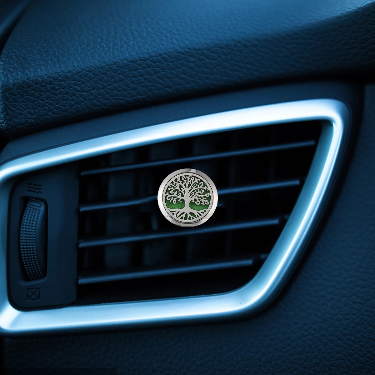 Car Aromatherapy Clip Vent Essential Oil Diffuser Stainless Steel Freshener Car Perfume Decoration Clips Aromatherapy
Car Aromatherapy Clip Vent Essential Oil Diffuser Stainless Steel Freshener Car Perfume Decoration Clips Aromatherapy