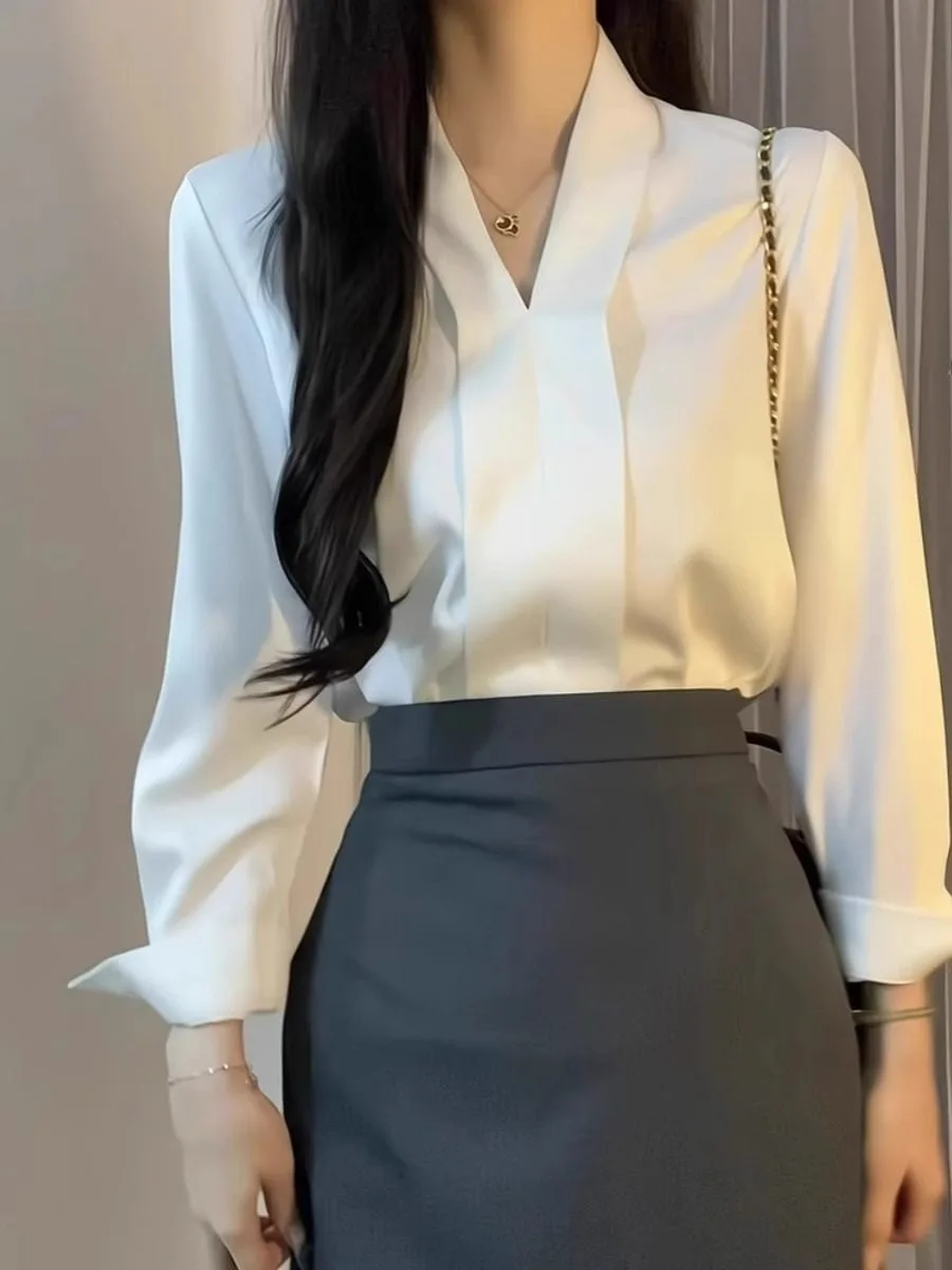 White Profional V-Ne Busin irt Women's Spring Autumn Winter High-End Commute Office Work irt Ci Walk Top
White Profional V-Ne Busin irt Women's Spring Autumn Winter High-End Commute Office Work irt Ci Walk Top