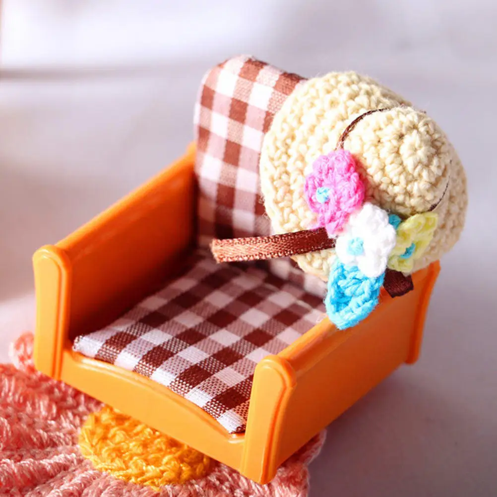 5Pcs Mini Woolen Hat Dressing Accessory for Miniature House Decoration Children Play Learning Grabbing Ability Development
5Pcs Mini Woolen Hat Dressing Accessory for Miniature House Decoration Children Play Learning Grabbing Ability Development