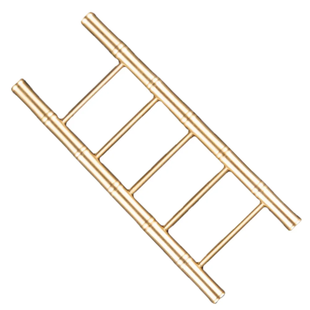 Chinese Style Brass Ladder Decoration Retro Metal Art Piece for Living Room Study Shelf Decor Wealth Symbol Ornament
Chinese Style Brass Ladder Decoration Retro Metal Art Piece for Living Room Study Shelf Decor Wealth Symbol Ornament