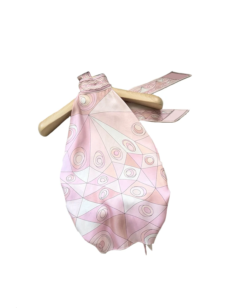 Summer Fashion Outdoors Resort Vintage Geometric Print Silk Tops Women's Lace-Up Hang One's Neck Sleeveless Sexy Backless Tops
Summer Fashion Outdoors Resort Vintage Geometric Print Silk Tops Women's Lace-Up Hang One's Neck Sleeveless Sexy Backless Tops