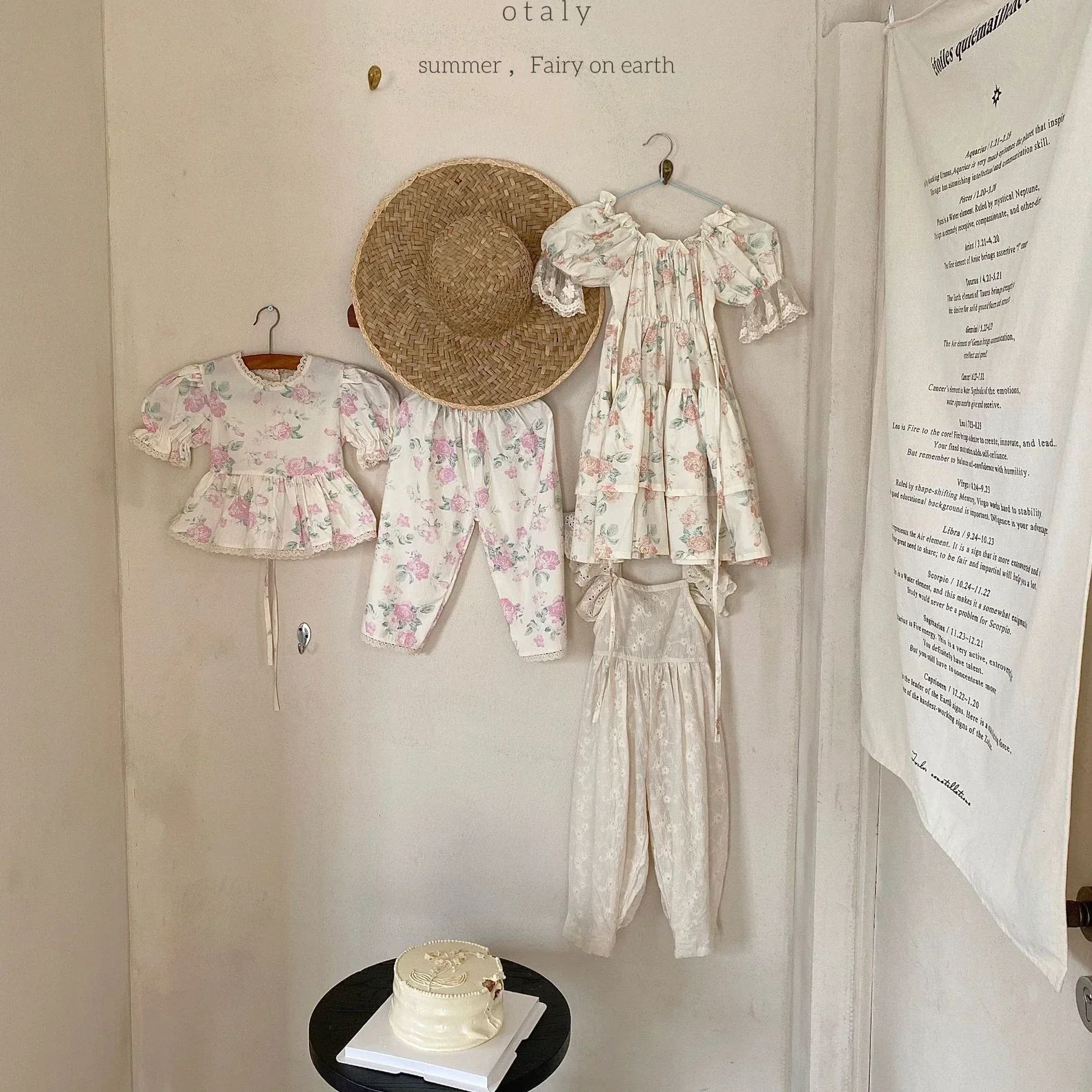 Летний комбинезон с бантом на спине для девочек-принцесс, детская одежда, брюки на бретелях, винтажный цветочный вышитый ромпер для малышек
Летний комбинезон с бантом на спине для девочек-принцесс, детская одежда, брюки на бретелях, винтажный цветочный вышитый ромпер для малышек