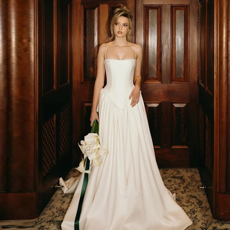 A-line Simple Satin Wedding Dresses Sleeveless Bridal Dress Long Beach Women Wedding Gown Robe De Mairee Customized
A-line Simple Satin Wedding Dresses Sleeveless Bridal Dress Long Beach Women Wedding Gown Robe De Mairee Customized