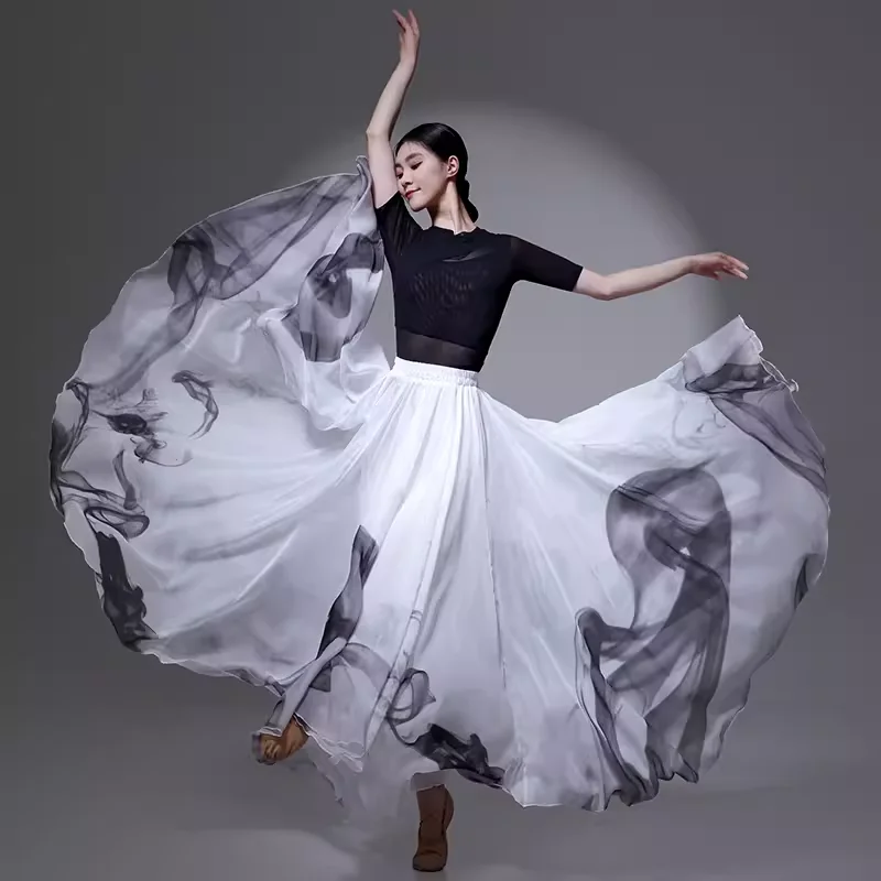 Classical Dance Costume Ele Drifting Skirt Tee Layers Ethnic Sle Xinjiang Dance Skirt Water-Mark Traditional Faion 
Classical Dance Costume Ele Drifting Skirt Tee Layers Ethnic Sle Xinjiang Dance Skirt Water-Mark Traditional Faion