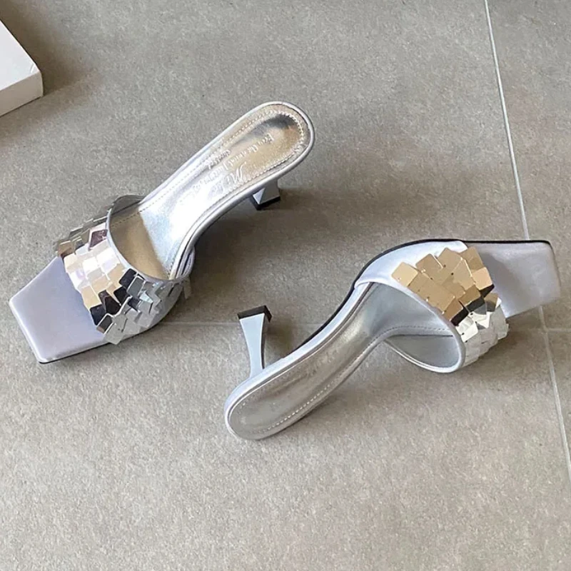 Bling Summer 2025 Slippers Women Square Toe Slides Ladies Thin Heels Dress Shoes Ladies Fashion Designer Sandals Women Footwear
Bling Summer 2025 Slippers Women Square Toe Slides Ladies Thin Heels Dress Shoes Ladies Fashion Designer Sandals Women Footwear
