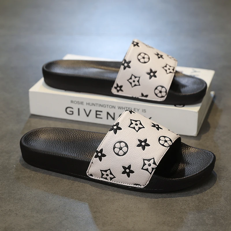 Men's Fashion Slippers Color-blocked Round Toe Heel Wearable Lightweight Anti-slip Quick-drying Classic One-shoulder Slippers
Men's Fashion Slippers Color-blocked Round Toe Heel Wearable Lightweight Anti-slip Quick-drying Classic One-shoulder Slippers