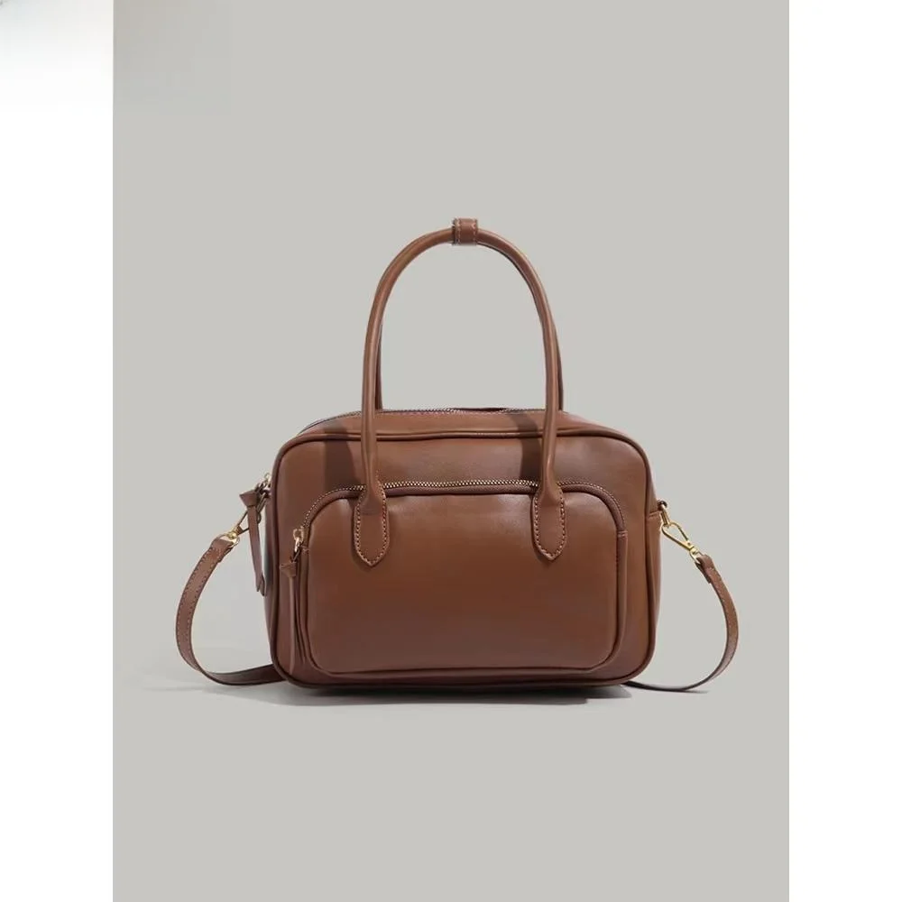 Retro Bowling College Sle Handbag Versatile Crossbody Bag Simple Match Daily Use Soft PU Leather Small Size Women's Bag 
Retro Bowling College Sle Handbag Versatile Crossbody Bag Simple Match Daily Use Soft PU Leather Small Size Women's Bag